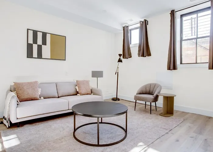 Eastern Mkt 2Br W Wd Rooftop Nr Tj Metro Wdc-405